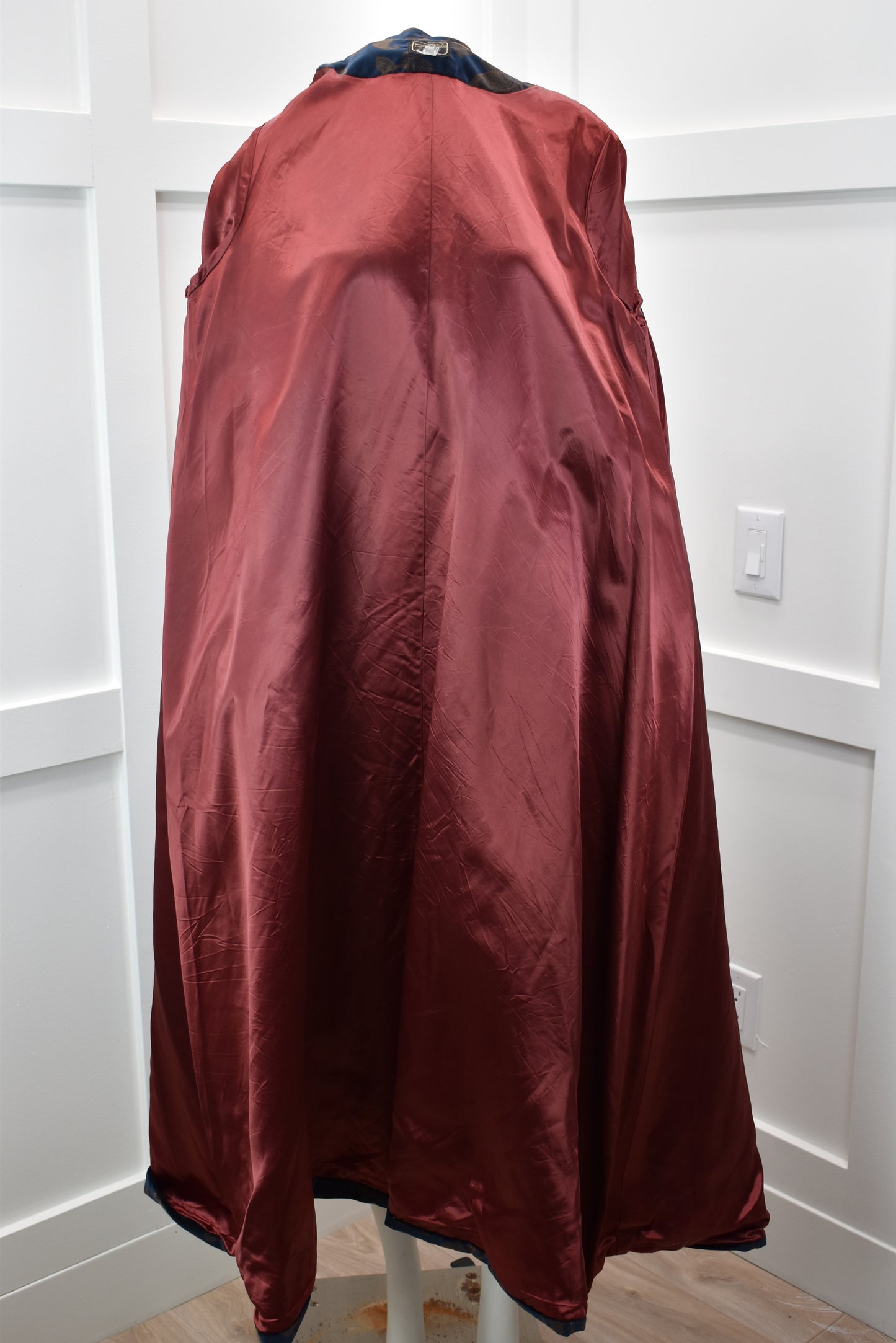 Women's vintage outerwear. Velour coat cloak in floral print