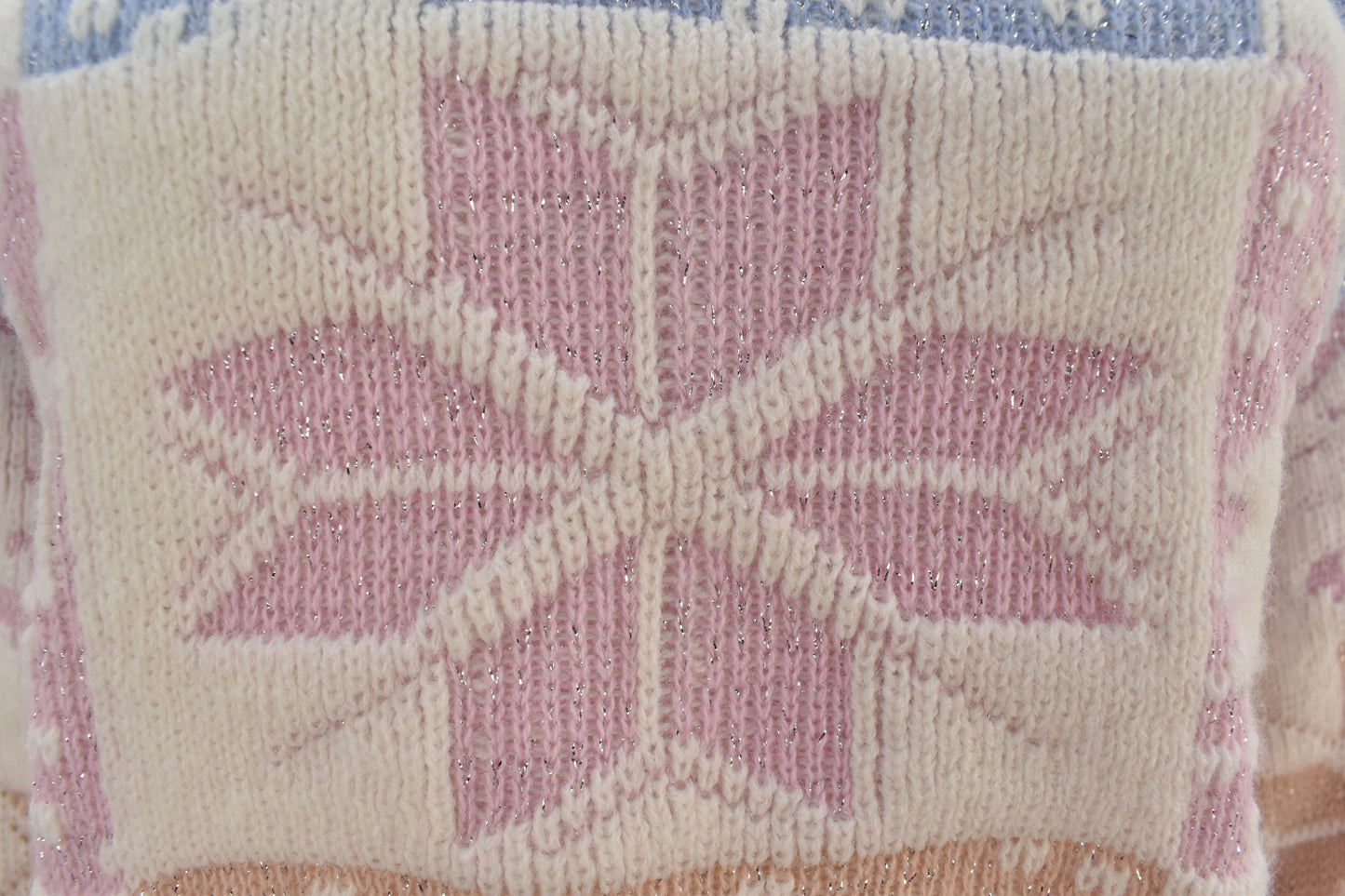 Women's vintage winter wonderland sweater. Novelty knitwear