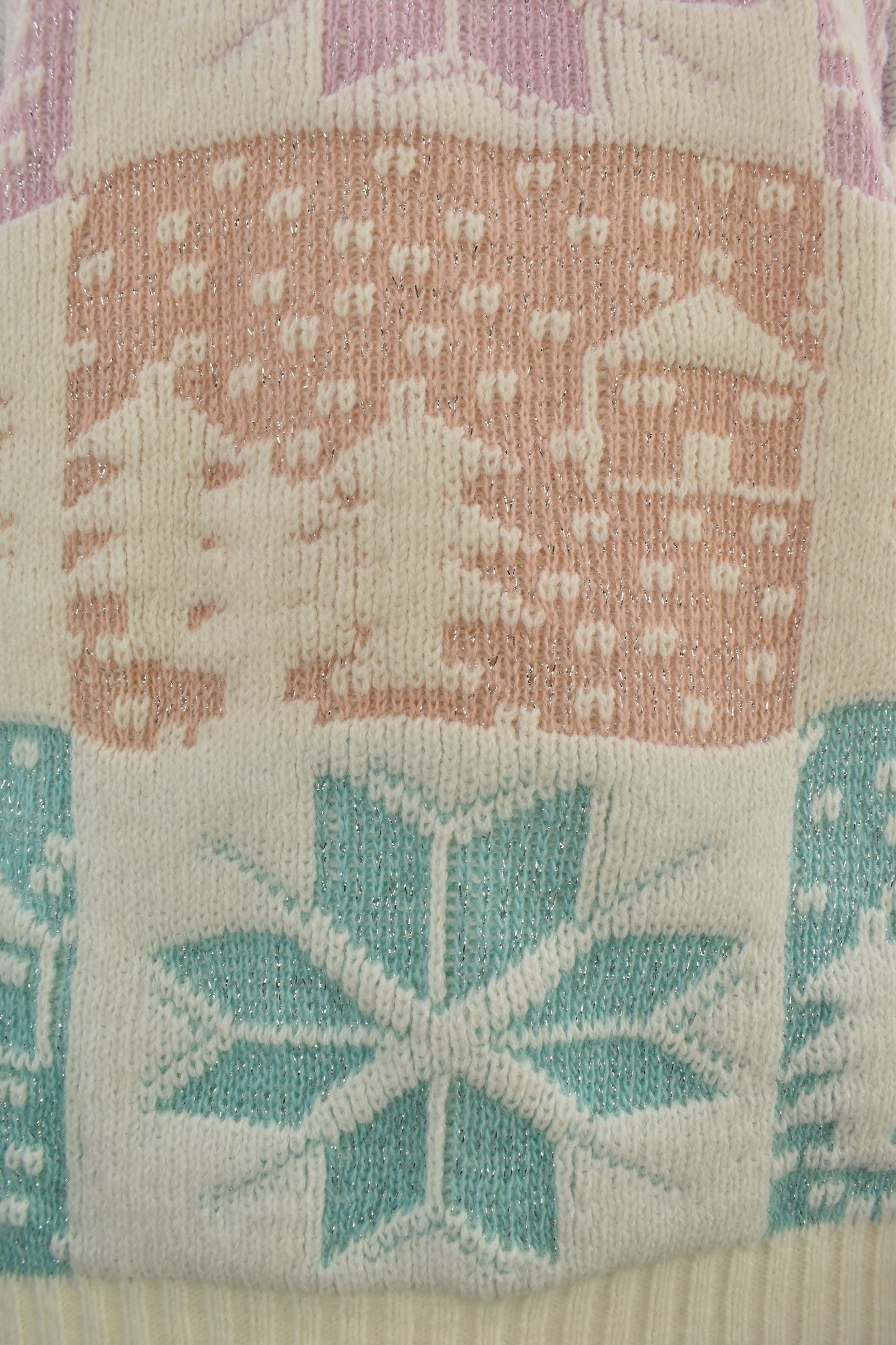 Women's vintage winter wonderland sweater. Novelty knitwear