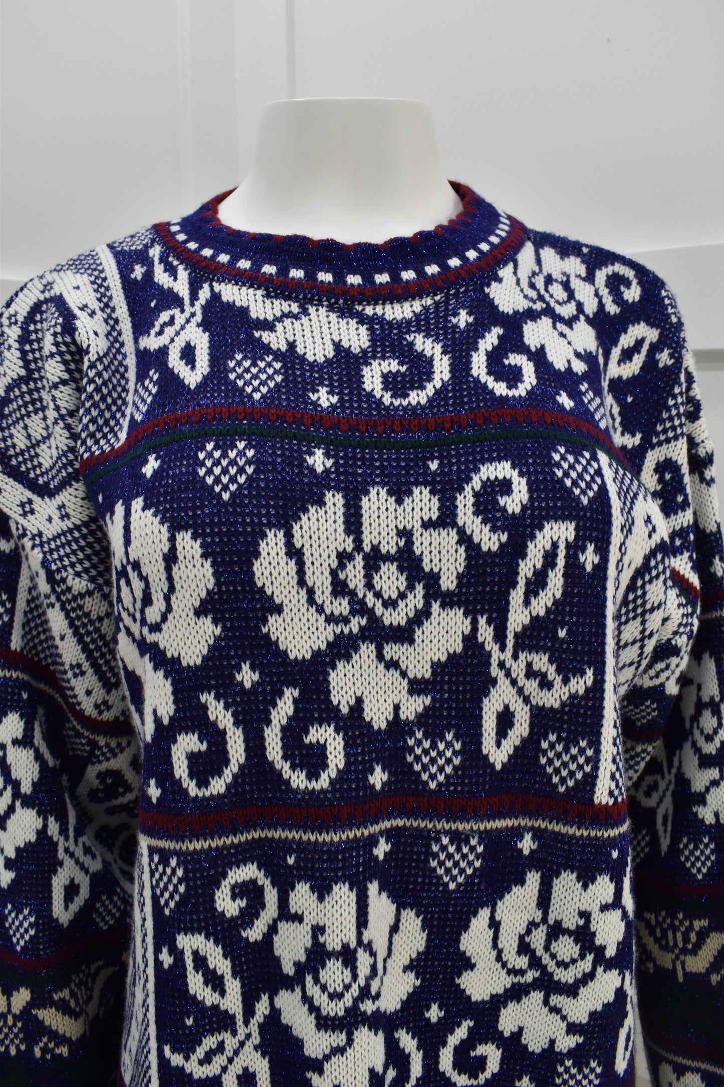 Women's vintage long line sweater in blue and white floral print Size Large