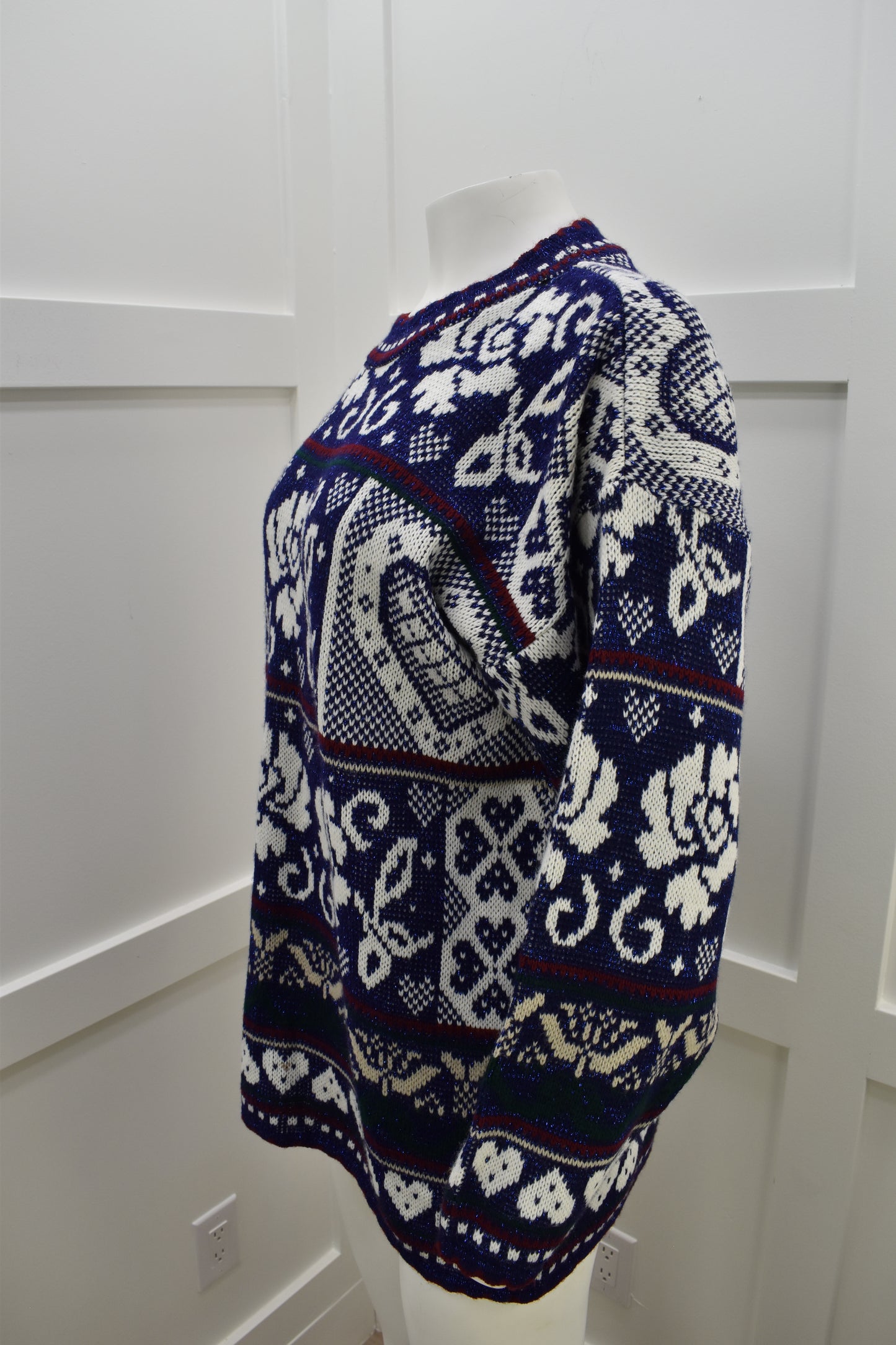 Women's vintage long line sweater in blue and white floral print Size Large