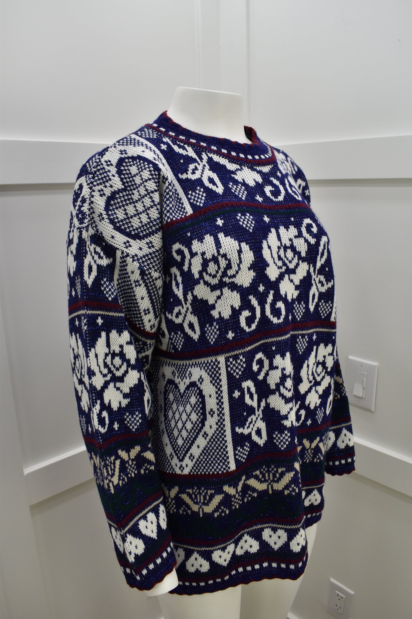 Women's vintage long line sweater in blue and white floral print Size Large