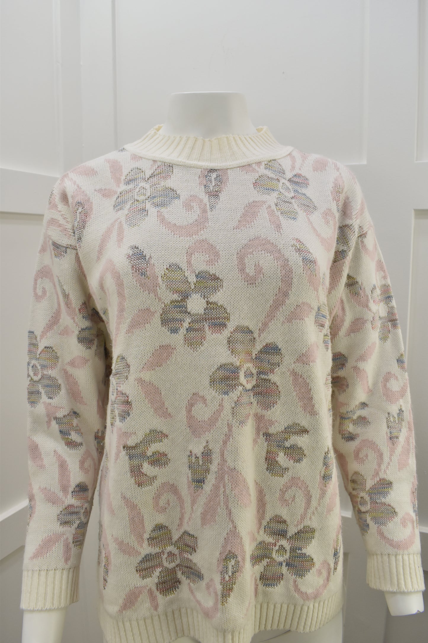 Women's vintage wool knitwear in floral retro print Size Medium