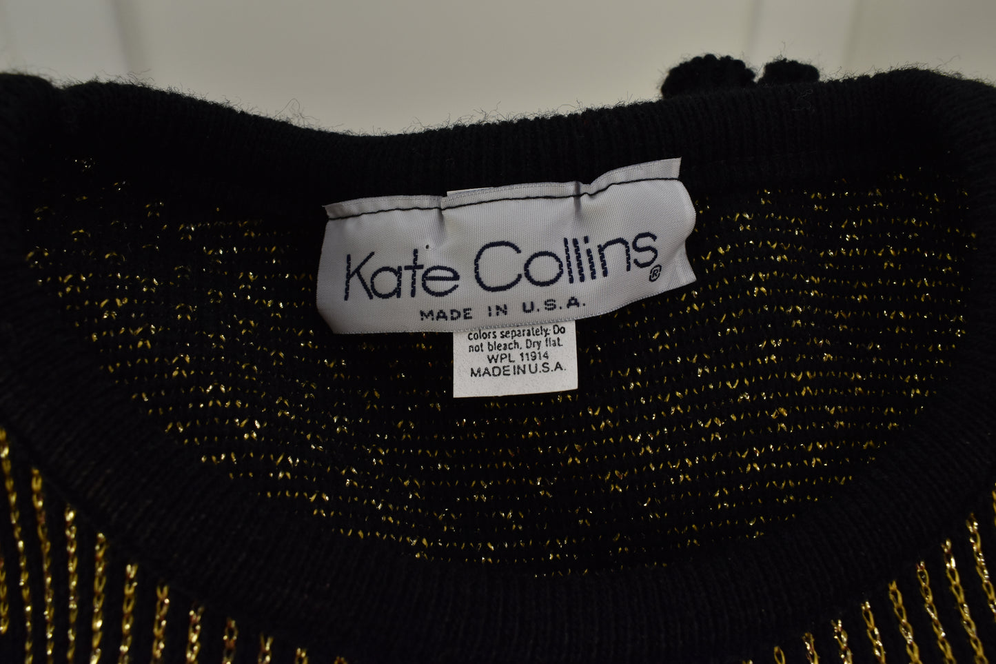 Women's vintage knitwear sweater in gold & black art deco pattern Size Medium